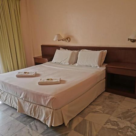 Oyo 89972 Borneo Paradise Beach Hotel كوتا كينابالو المظهر الخارجي الصورة
