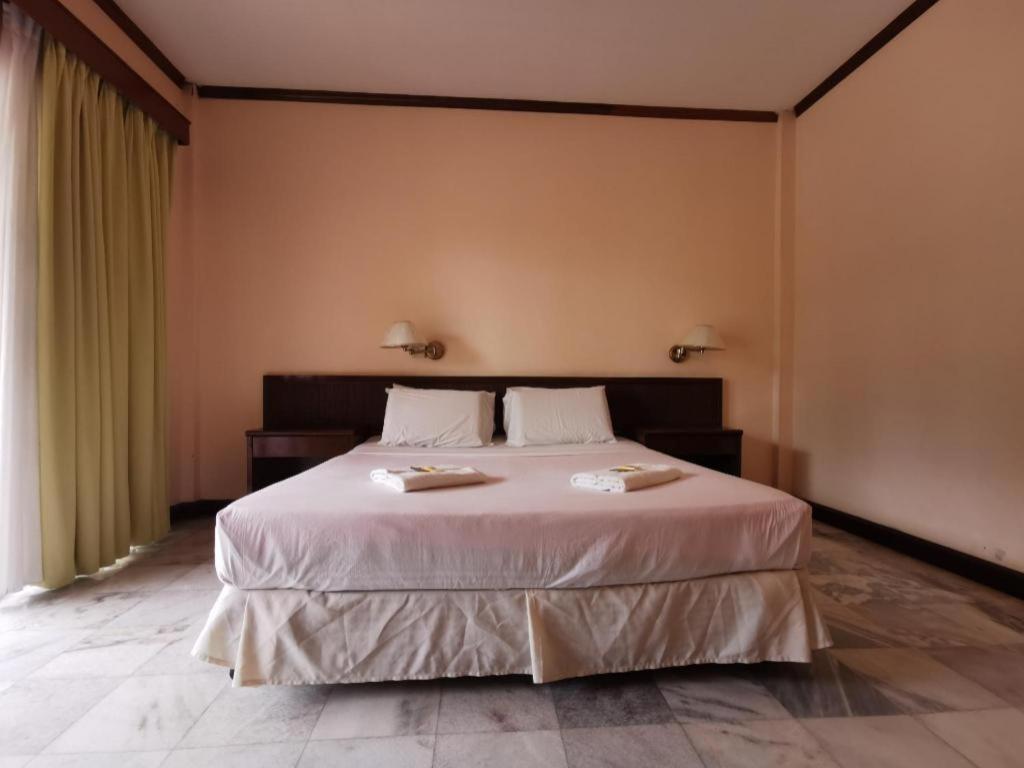 Oyo 89972 Borneo Paradise Beach Hotel كوتا كينابالو المظهر الخارجي الصورة