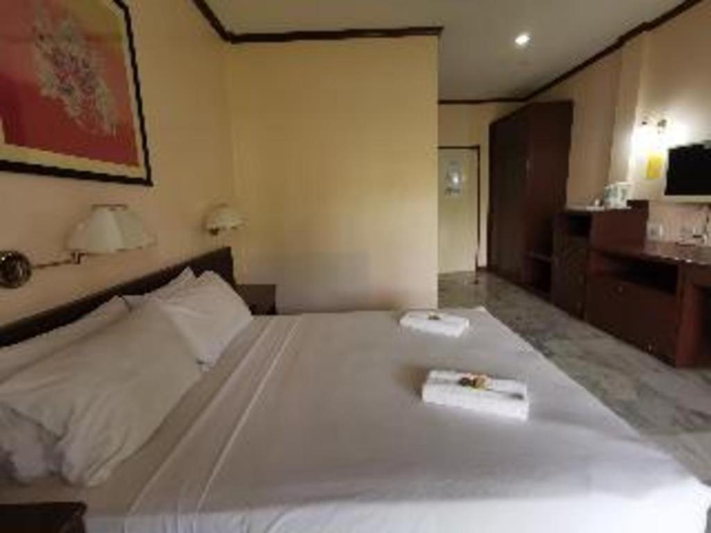 Oyo 89972 Borneo Paradise Beach Hotel كوتا كينابالو المظهر الخارجي الصورة